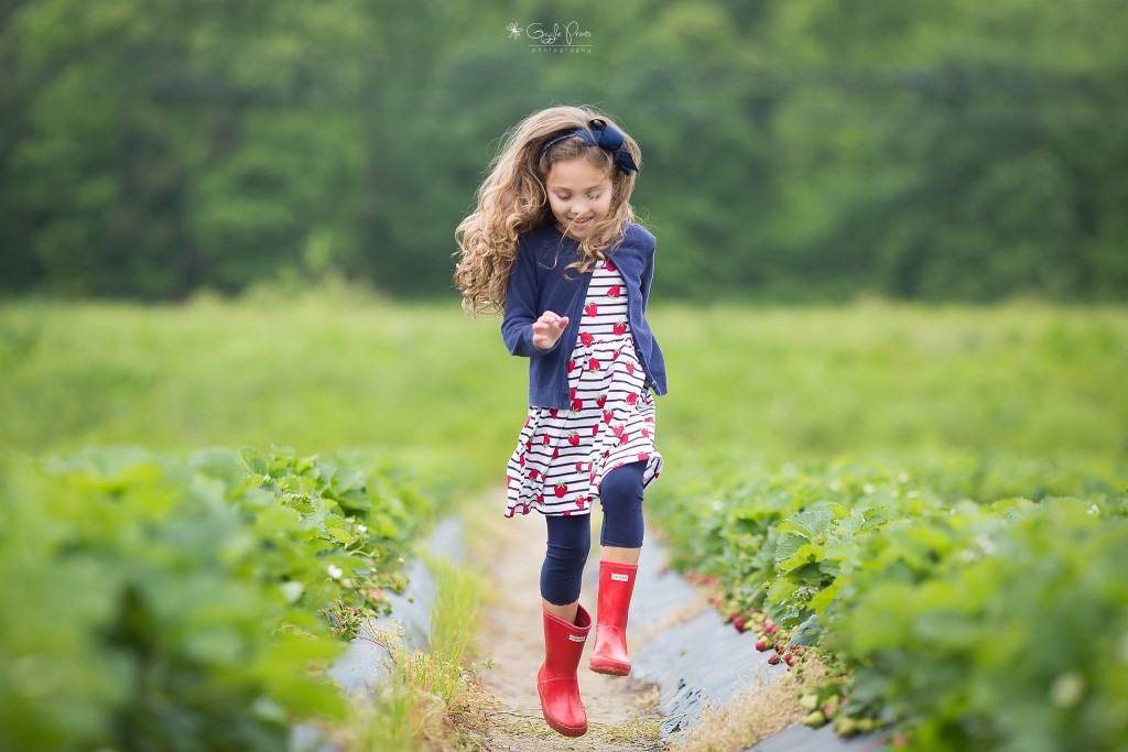 Strawberry Picking | Atlanta Children's Photography