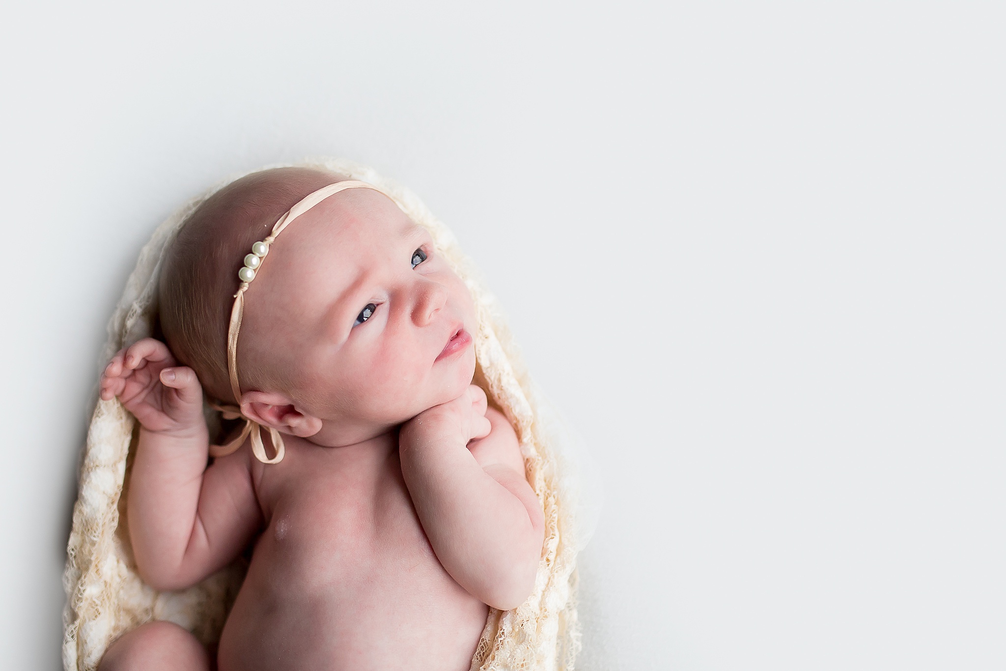 Marcie Reif is a newborn photographer located in Atlanta GA where she specializes in simple newborn photography