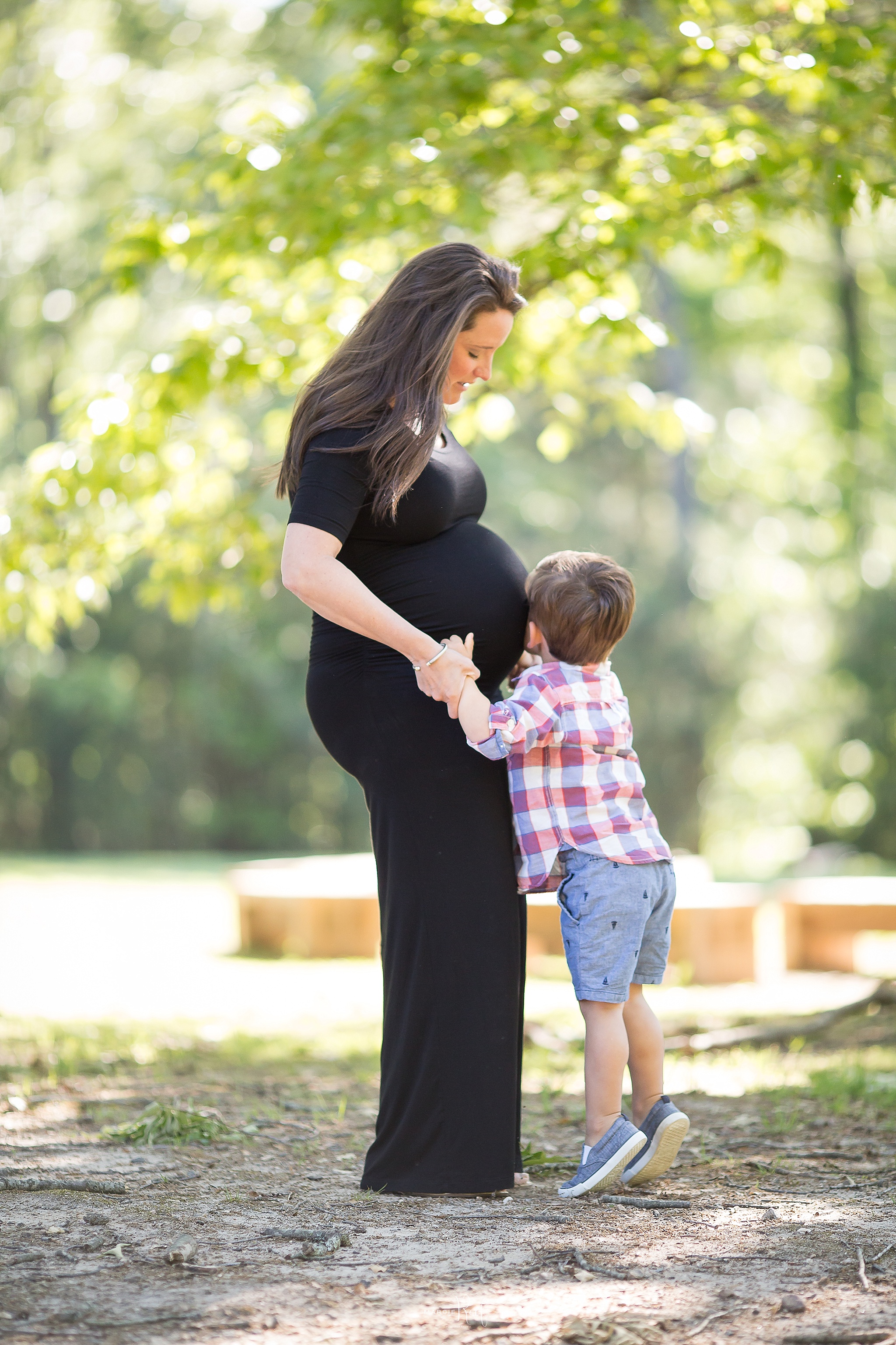 maternity photo shoot with son atlanta ga